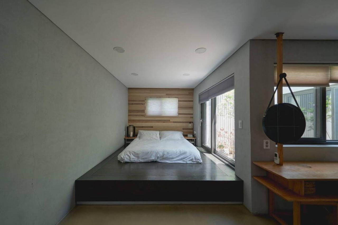 Bed and Breakfast Scenery After Rain Yangyang Exterior foto